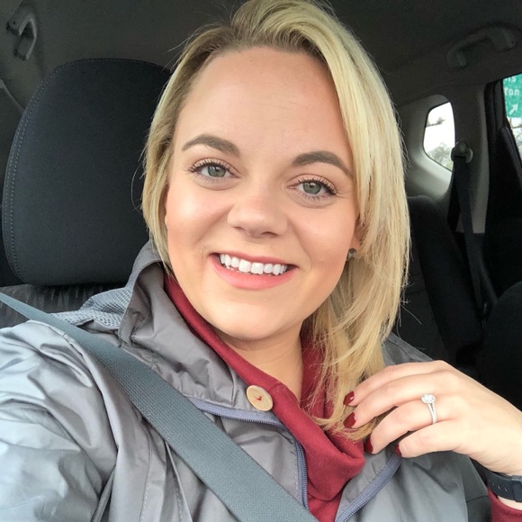 Meet your Posher, Marisa - Picture 1 of 1